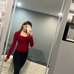 Women’s red top